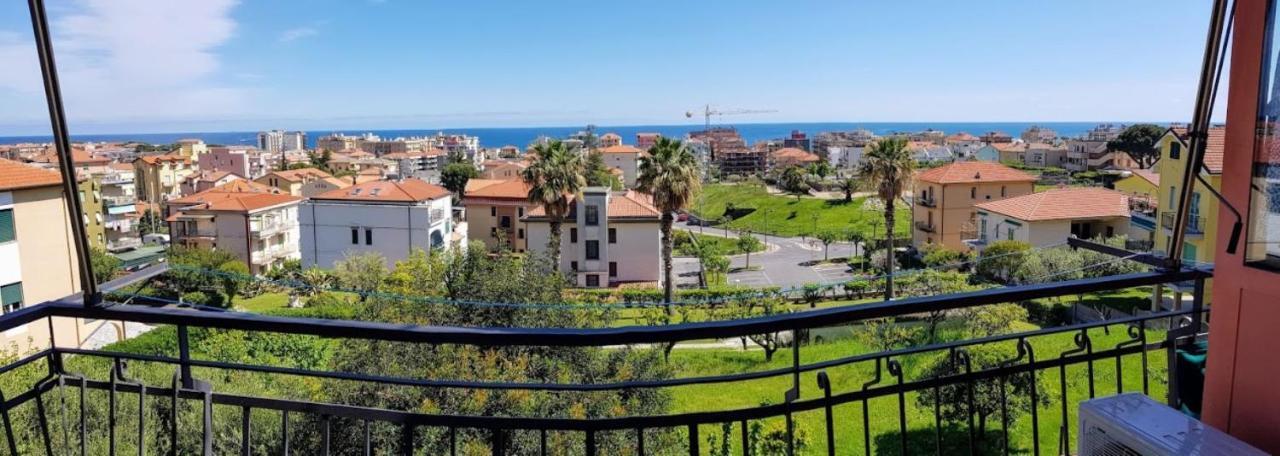 Very Cosy House With Fabulous Sea View! Pietra Ligure Bagian luar foto